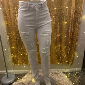 Fashion Nova✨ Destroyed Skinny Jeans 👖